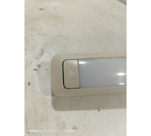 Плафон внутреннего освещения салона задний левый