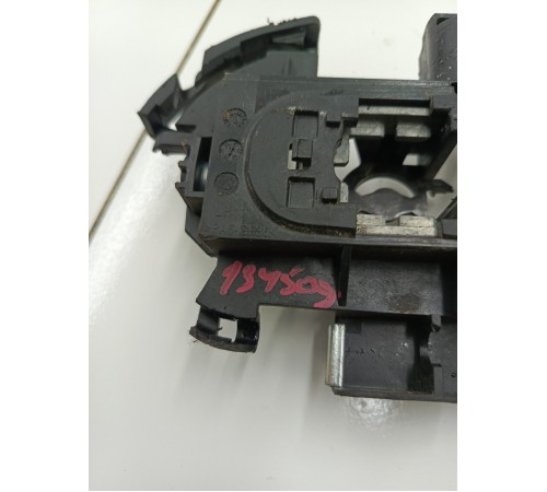 Кронштейн ручки двери передний правый внешний