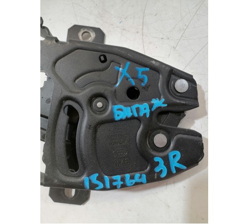 Замок крышки багажника правый