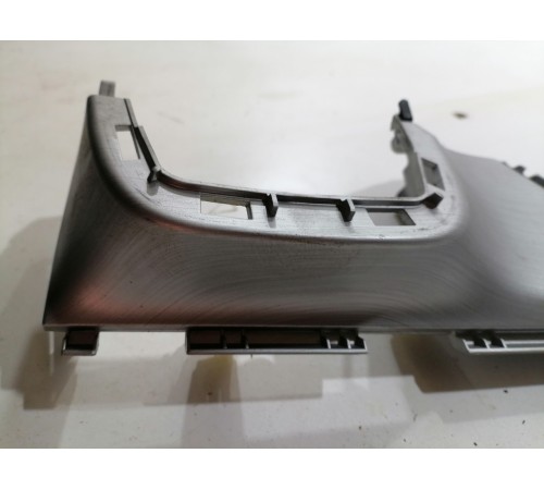 Накладка торпедо декоративная