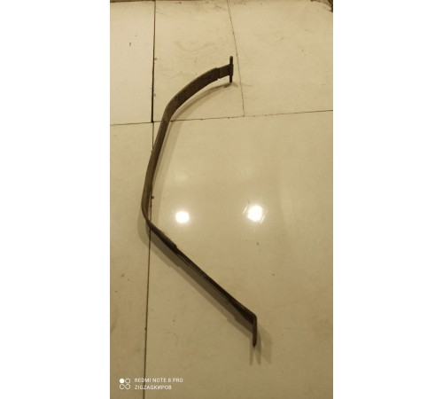 Крепление топливного бака правое