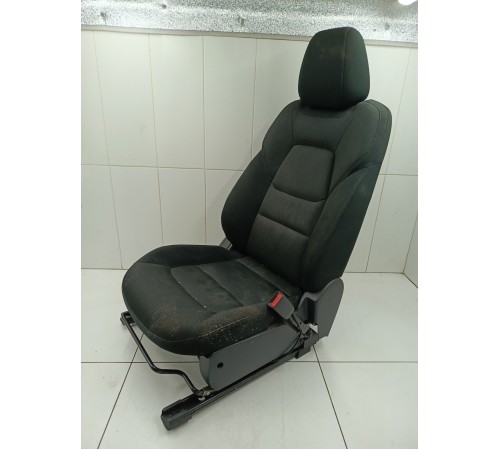 Сиденье переднее правое