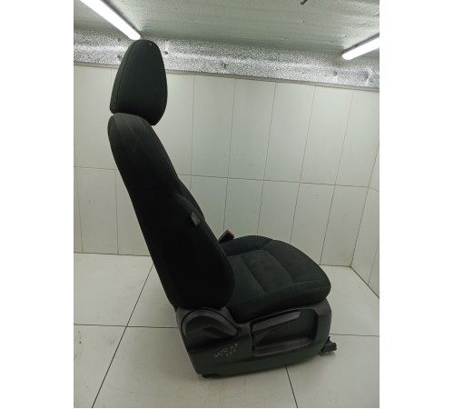 Сиденье переднее правое