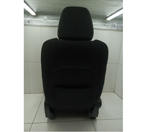 Сиденье переднее правое