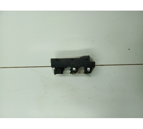 Блок управления стеклоподъемниками передний левый