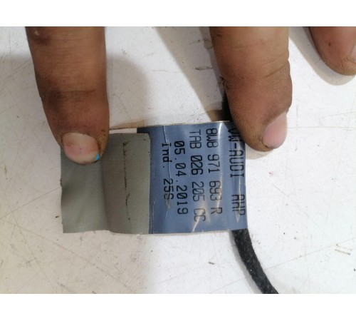 Электропроводка обшивки двери