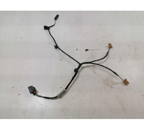 Электропроводка обшивки двери