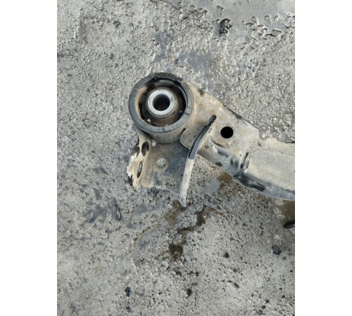 Балка подвески задняя (подрамник)