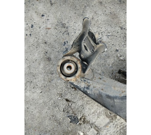 Балка подвески задняя (подрамник)