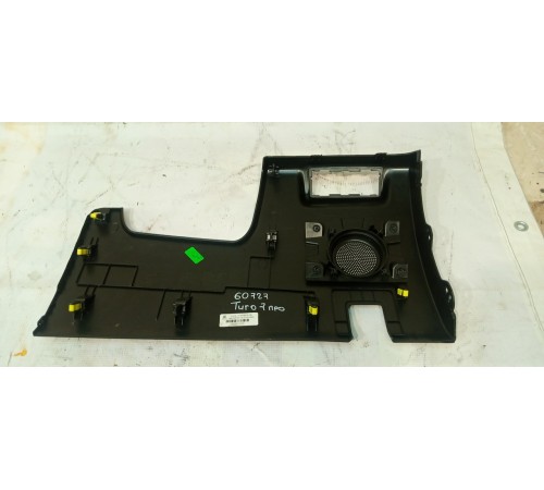 Накладка торпеды левая в ноги