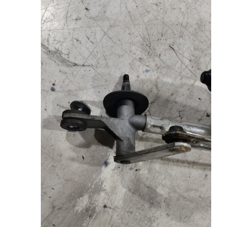 Трапеция стеклоочистителя в сборе