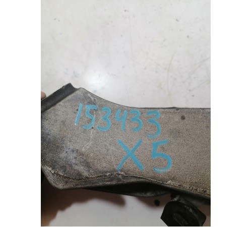 Кронштейн опоры двигателя