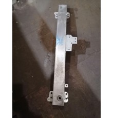 Усилитель бампера передний