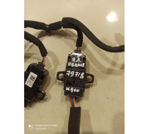 Электропроводка обшивки двери(передняя левая)