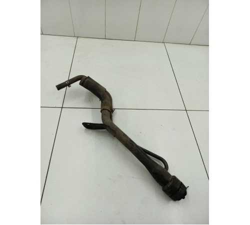 Горловина топливного бака