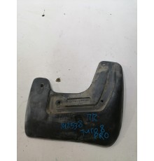 Брызговик передний правый