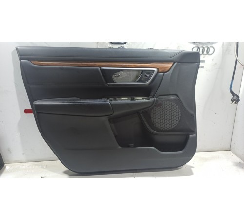 Обшивка двери(передняя левая)