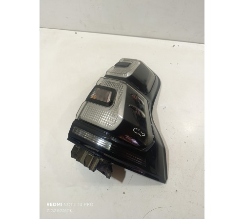 Фонарь задний правый