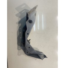 Кронштейн лампы крыла (передняя,превая)