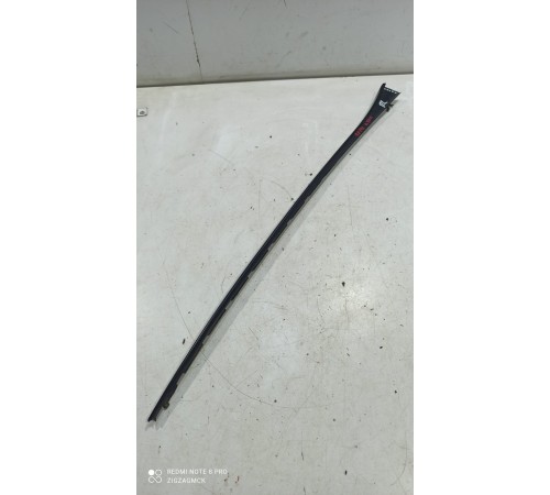 Молдинг лобового стекла(левый)