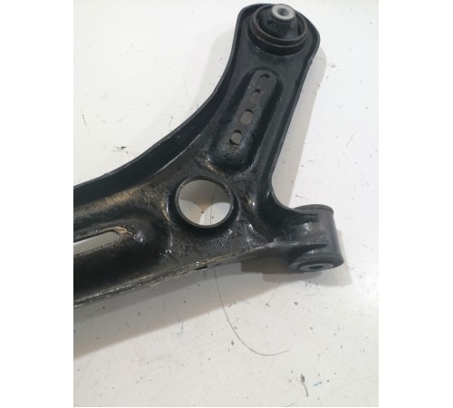 Рычаг подвески передний правый