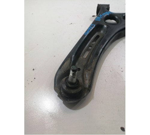 Рычаг подвески передний правый