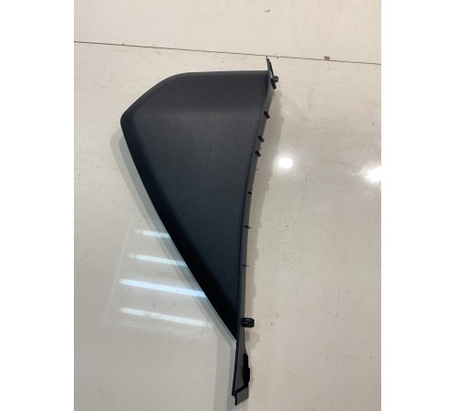 Боковая накладка торпеды (правая)