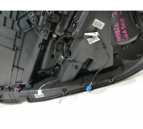 Обшивка двери задняя правая