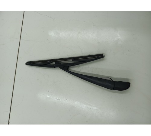 Дворник задний