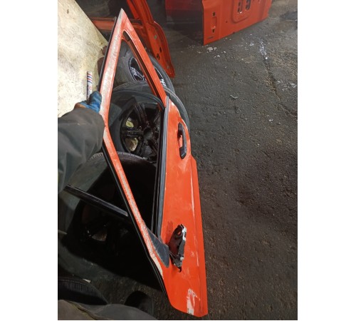 Дверь передняя левая