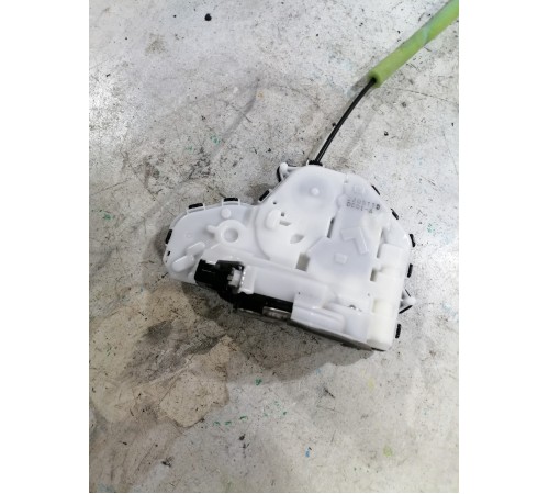 Замок двери задний левый