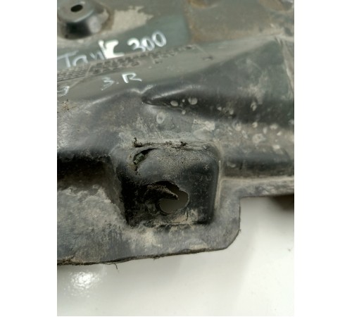 Локер подкрылок передний левый