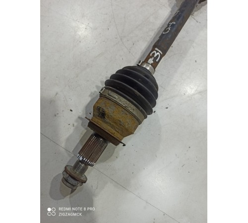 Привод(полуось) передний правый