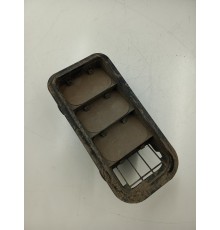 Решетка вентиляционная задняя Решетка вентиляционная задняя