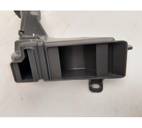 Патрубок воздушного фильтра