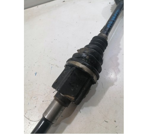 Полуось (привод) передний правый