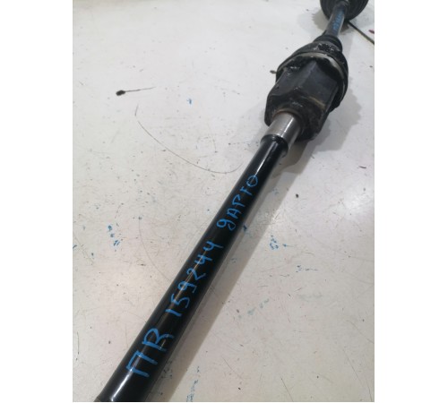 Полуось (привод) передний правый