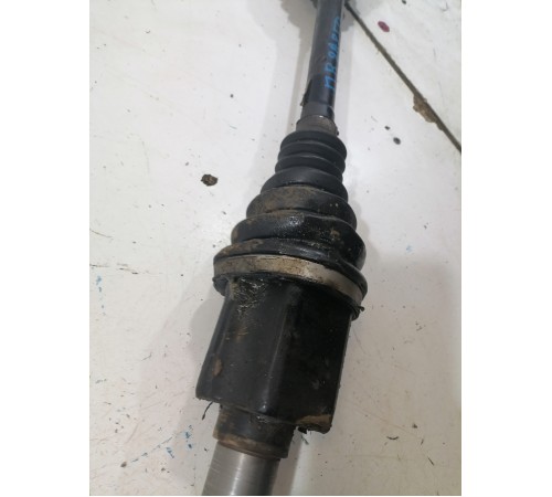 Полуось (привод) передний правый