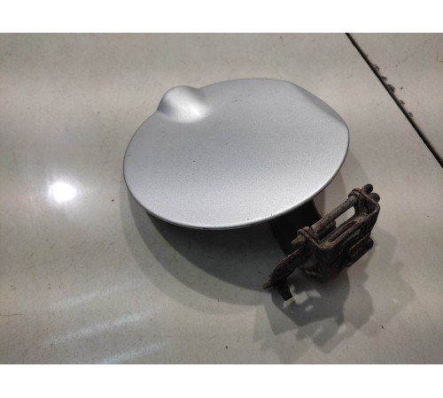 Лючок бензобака