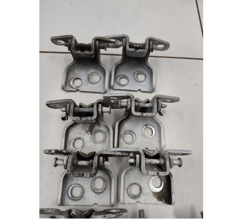 Комплект петель 9шт