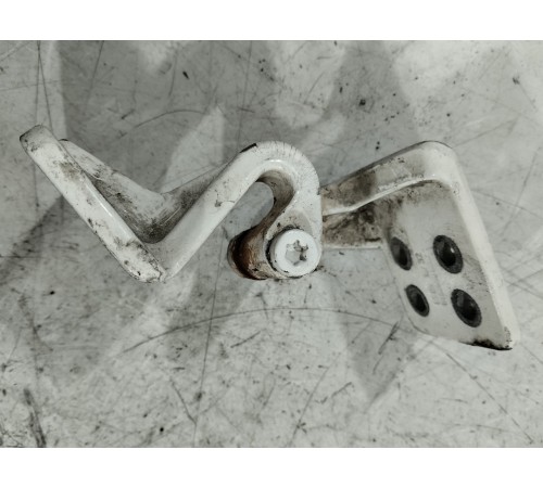 Петля двери правая нижняя