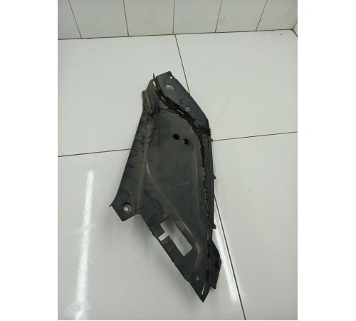 Накладка передней панели левая