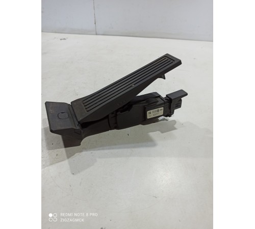 Педаль газа