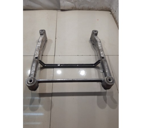 Кронштейн сиденья (передний, левый)