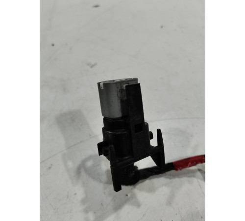 Электропроводка двери (передняя левая)