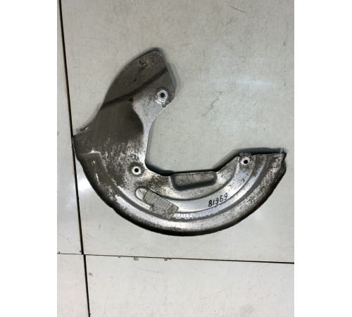 Щиток тормозного диска передний правый