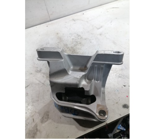 Подушка, опора двигателя