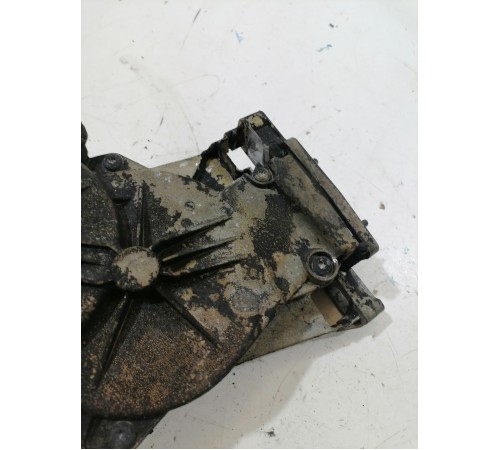 Механизм открывания крышки багажника