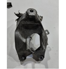 Кронштейн двигателя правый