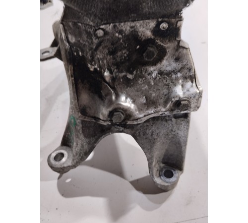 Кронштейн двигателя правый